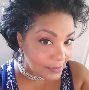 Meet your Posher, Celena